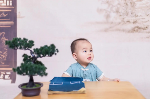 衡阳宝宝喊肚子疼怎么回事
